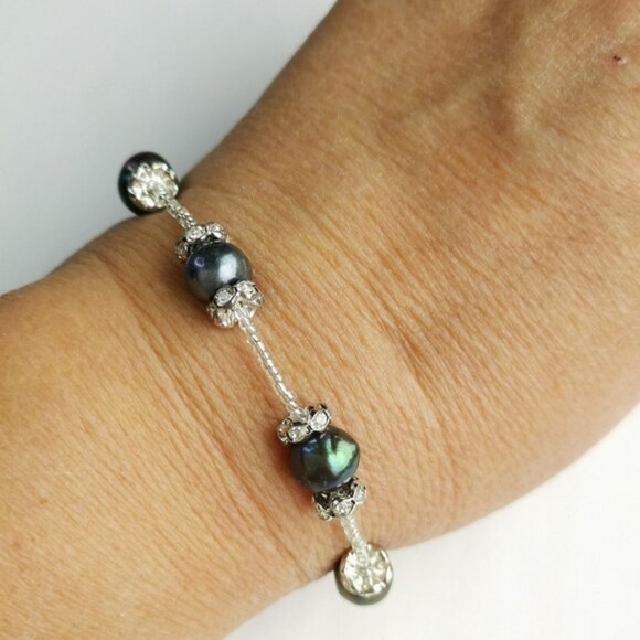 Genuine Peacock Grey Freshwater pearl Crystal  Bracelet - Picture 2 of 5